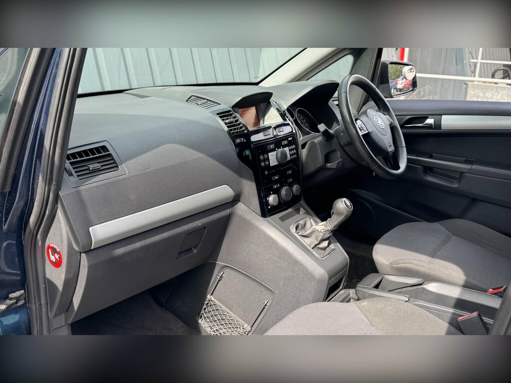 Vauxhall Zafira Mpv Silver #13