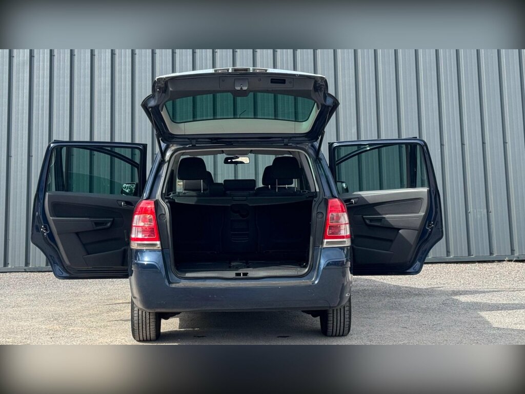 Vauxhall Zafira Mpv Silver #42