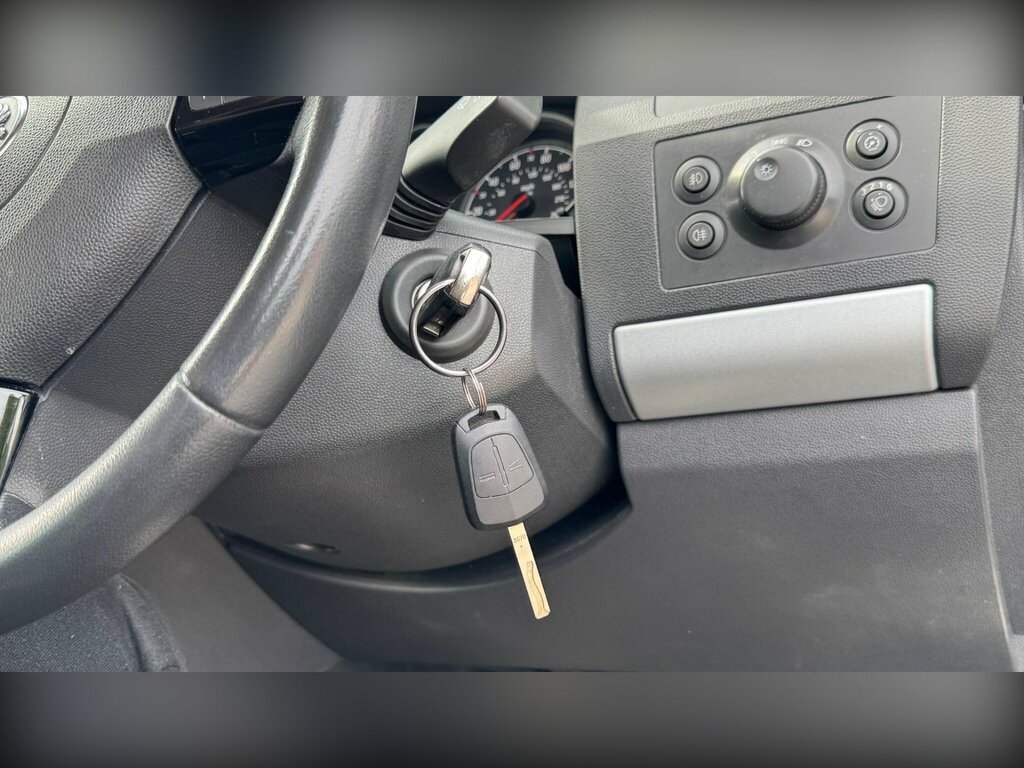 Vauxhall Zafira Mpv Silver #23
