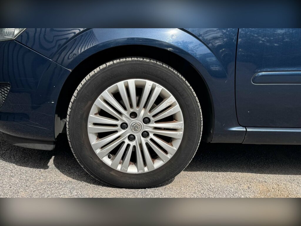 Vauxhall Zafira Mpv Silver #27
