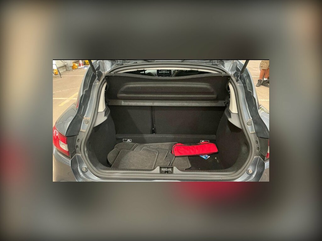 Renault Clio 0.9 Tce Iconic Euro 6 Ss Red #12