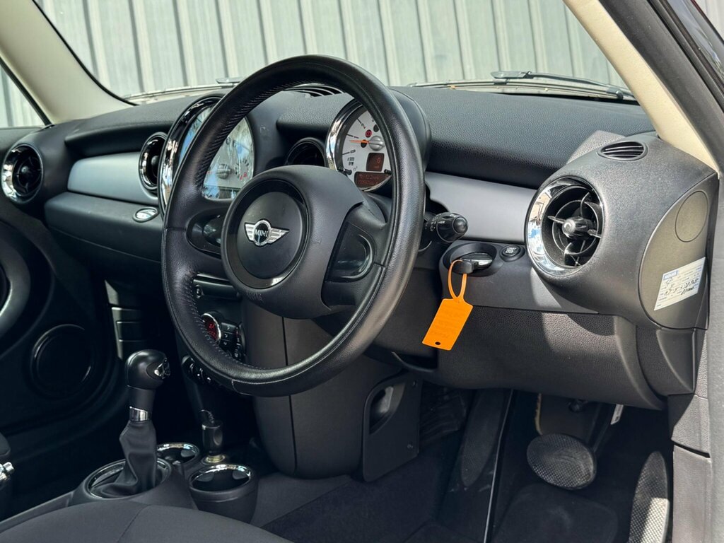 Mini Clubman  Blue #30