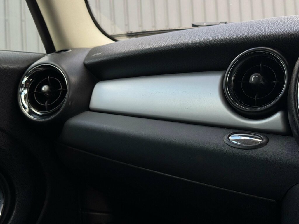 Mini Clubman  Blue #24