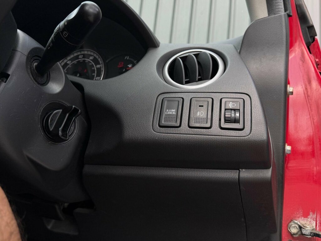 Suzuki Swift 1.5 Glx Hatchback 143 Gkm, 101 Black #29