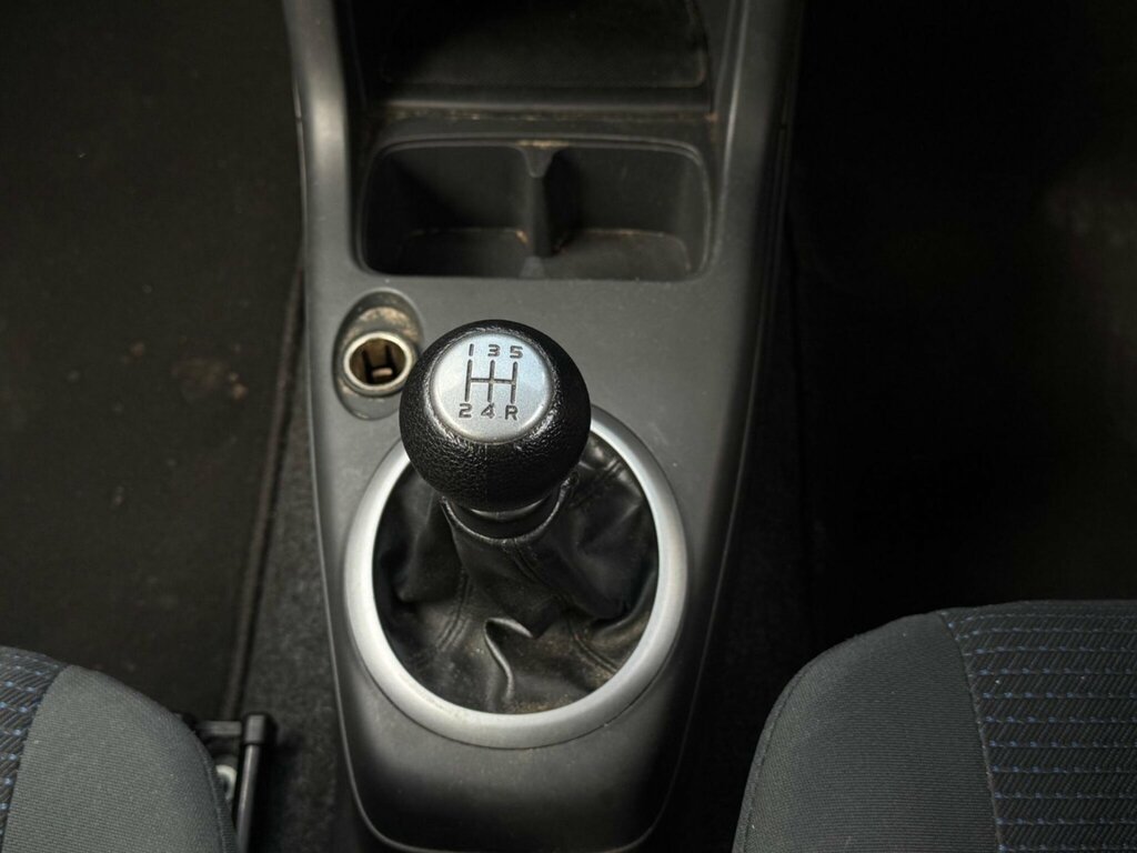 Suzuki Swift 1.5 Glx Hatchback 143 Gkm, 101 Black #22