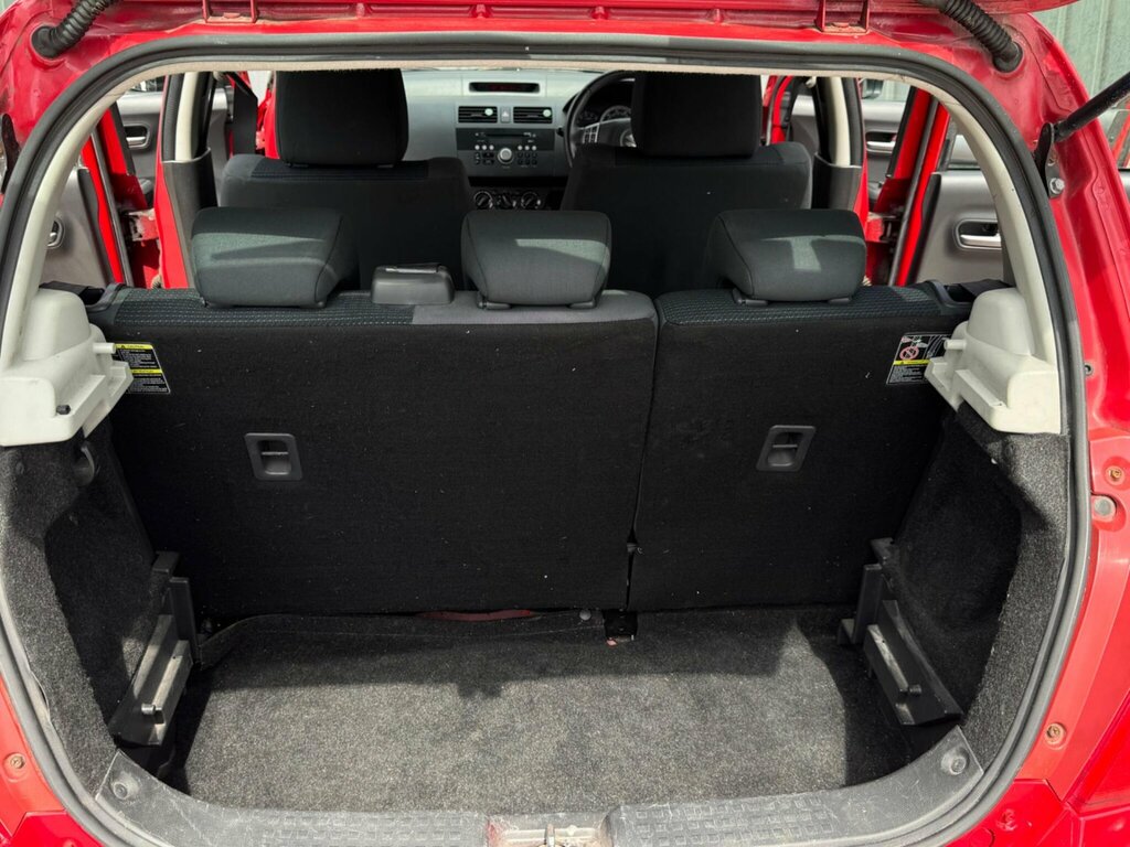 Suzuki Swift 1.5 Glx Hatchback 143 Gkm, 101 Black #16