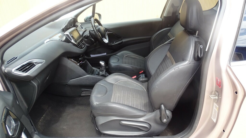 Peugeot 208 1.2 Allure 82 Bhp Pink #23