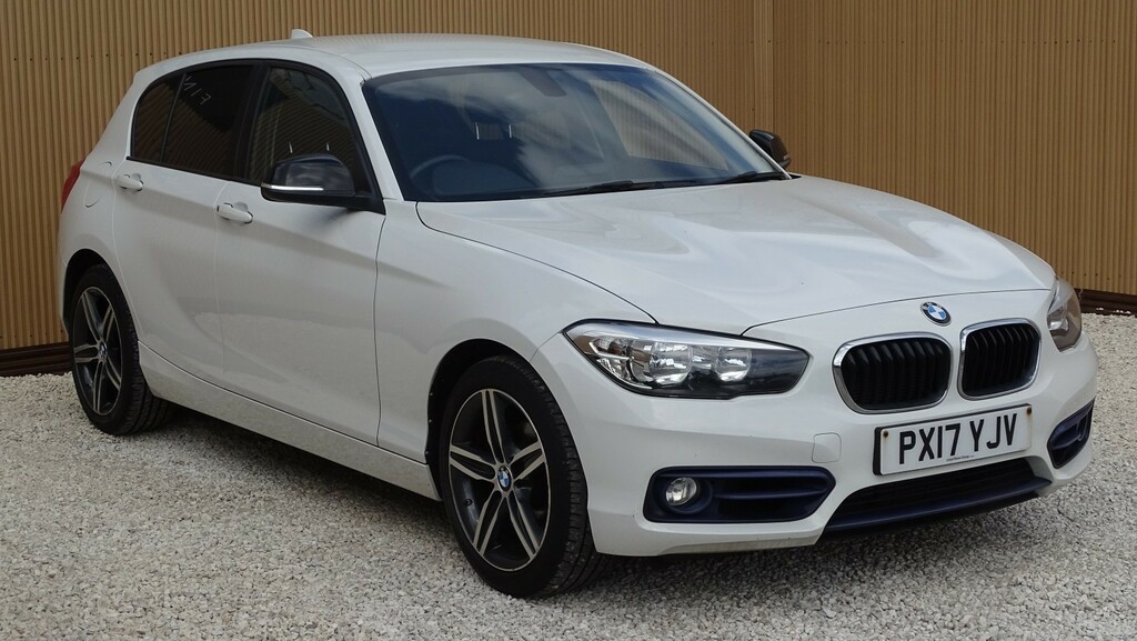 BMW 1 Series Hatchback 2.0 118D Sport 5-Door 201717 PX17YJV White #5