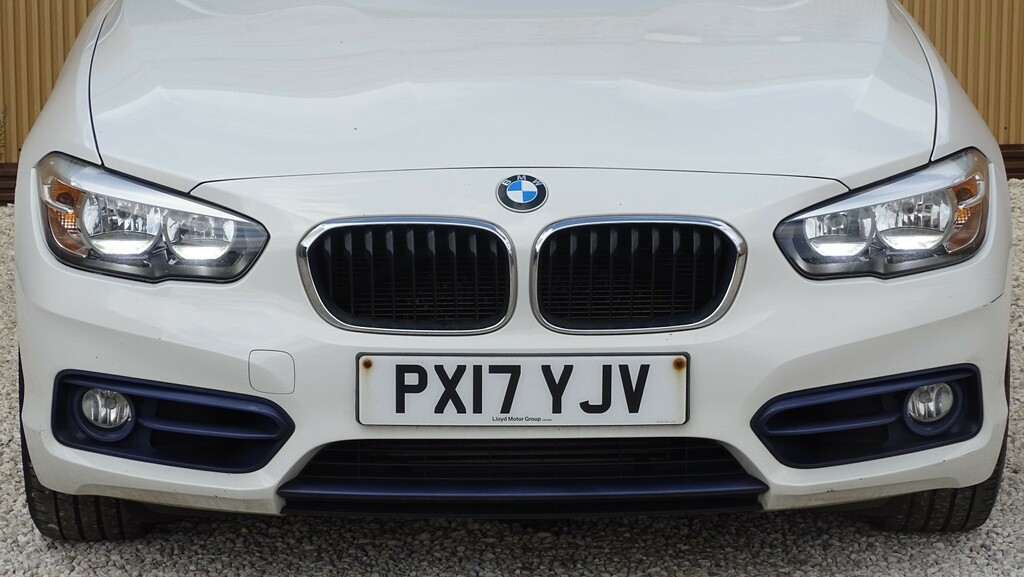 BMW 1 Series Hatchback 2.0 118D Sport 5-Door 201717 PX17YJV White #4