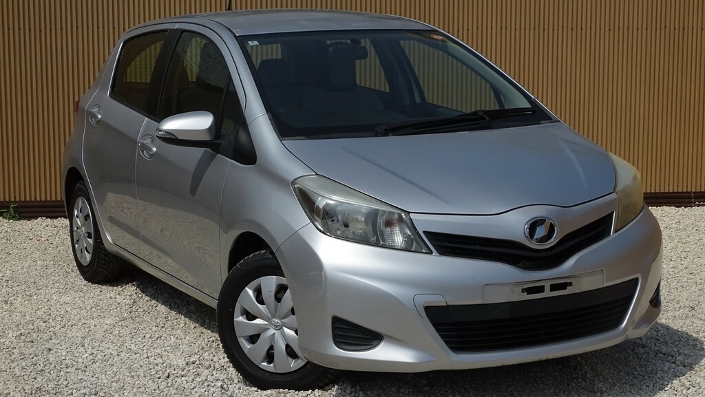 Toyota Yaris 1.0 Vvt-i Edition Silver #3