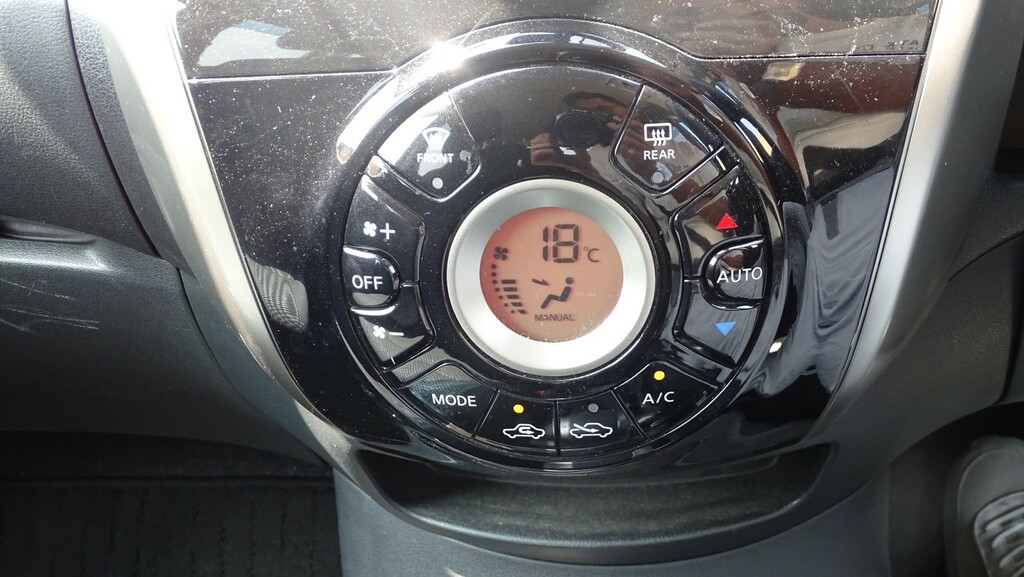 Nissan Note 1.5 Dci Acenta Premium Euro 5 Ss Silver #39