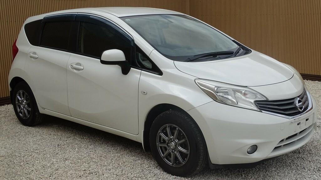 Nissan Note 1.2 Dig-s Acenta Premium White #5