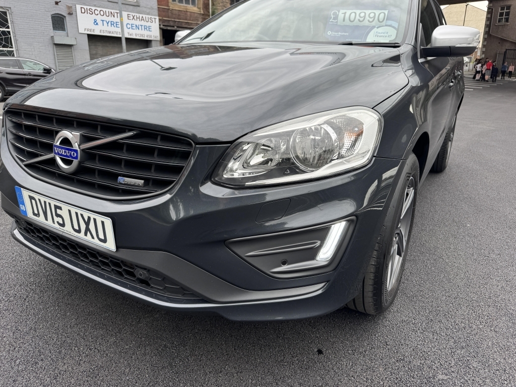 Volvo XC60 2.0 D4 R-design Nav Grey #4