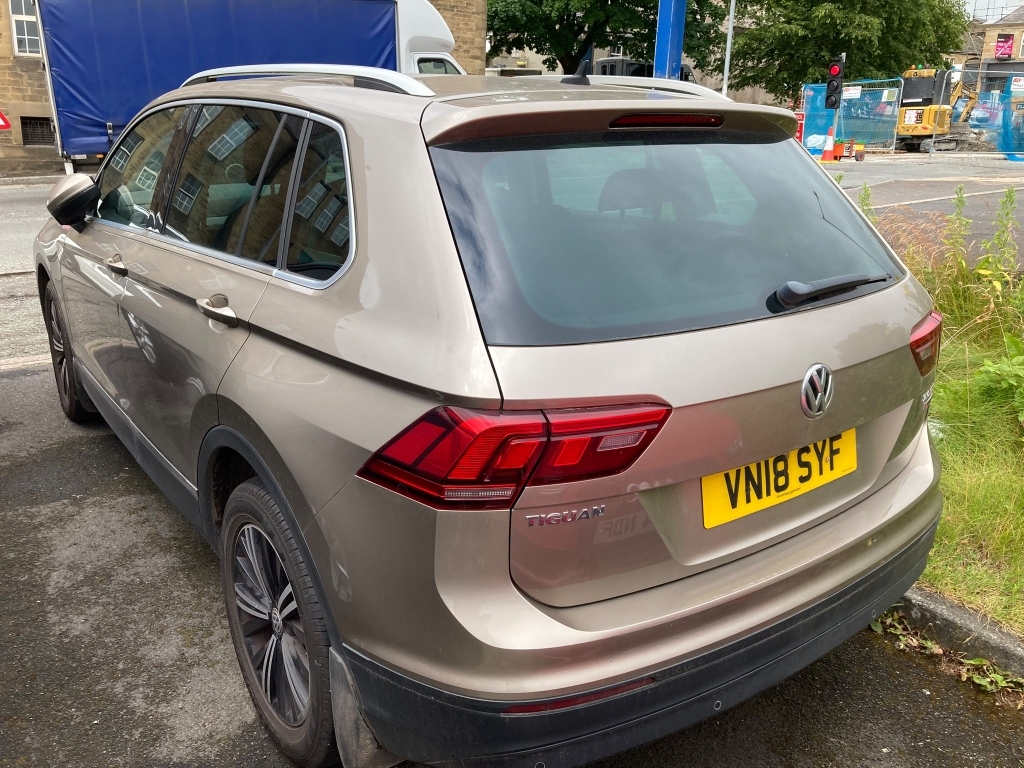 Volkswagen Tiguan 2.0 Se Navigation Tdi Bmt 4Motion Dsg VN18SYF Beige #4
