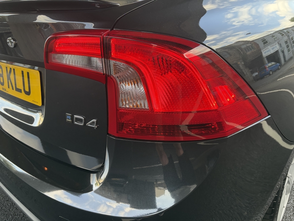 Volvo S60 D4 R-design Lux Nav Black #11
