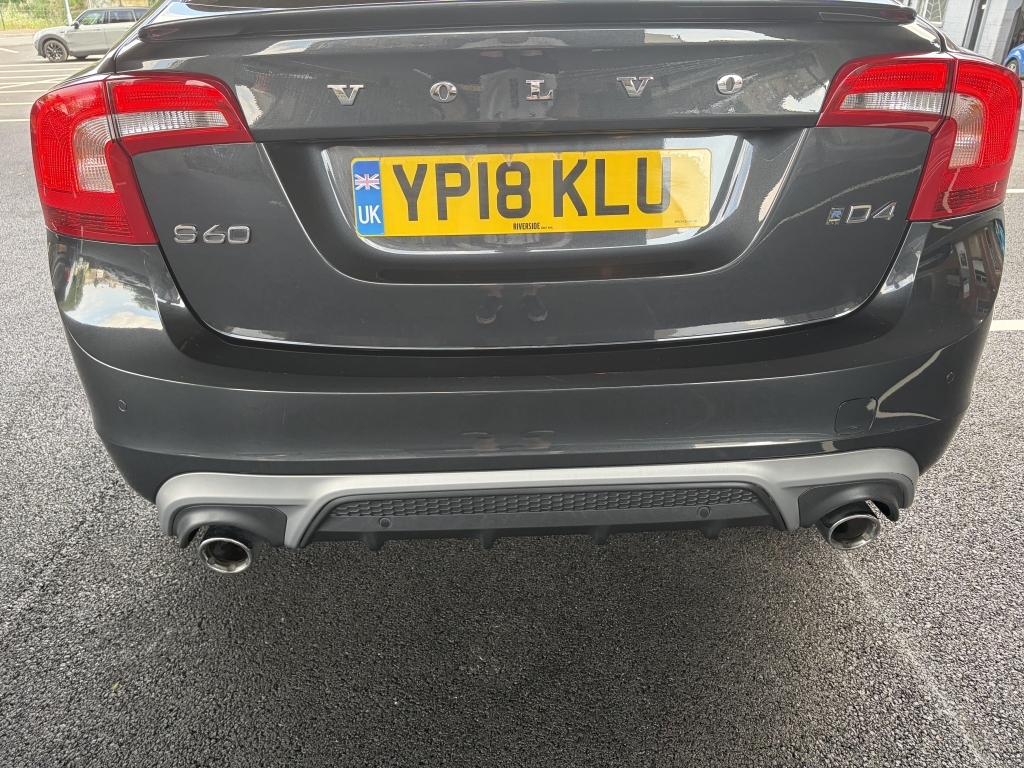 Volvo S60 D4 R-design Lux Nav Black #14