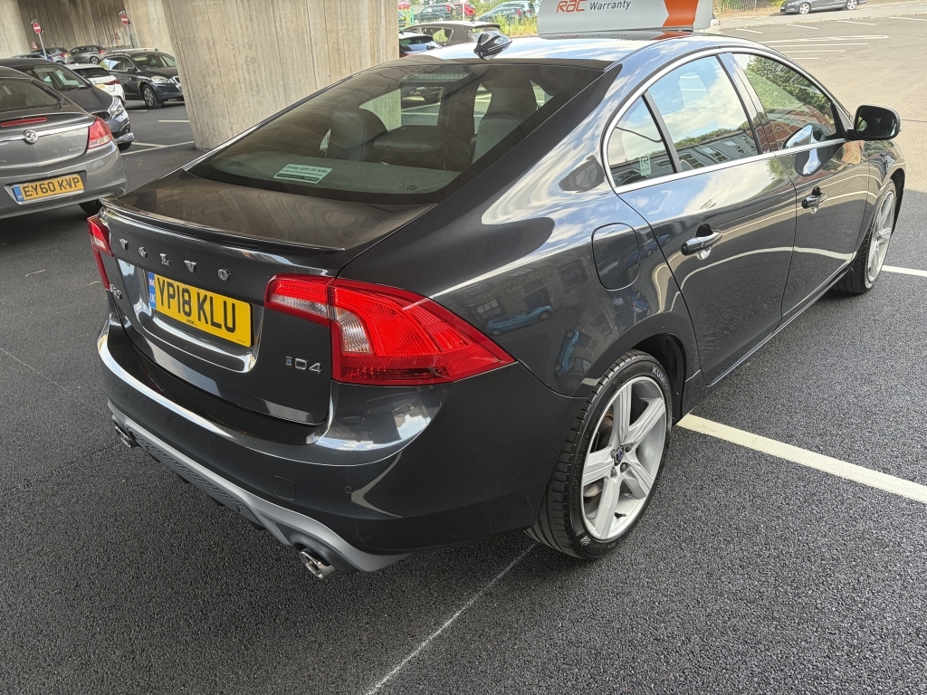 Volvo S60 D4 R-design Lux Nav Black #10