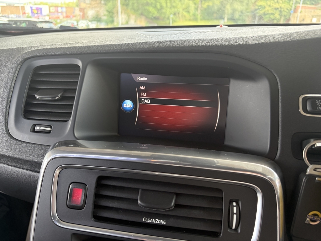 Volvo S60 D4 R-design Lux Nav Black #72