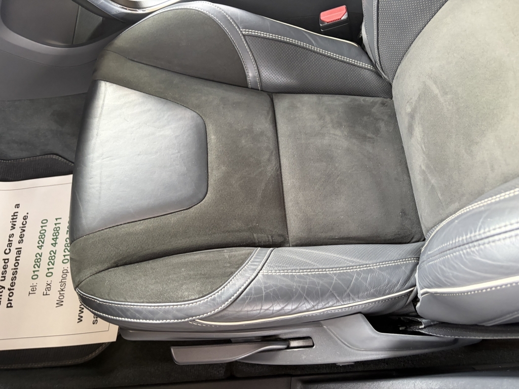 Volvo S60 D4 R-design Lux Nav Black #49