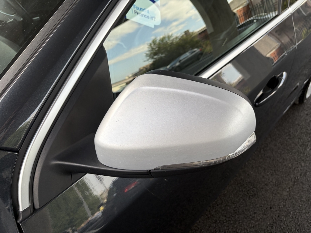 Volvo S60 D4 R-design Lux Nav Black #19