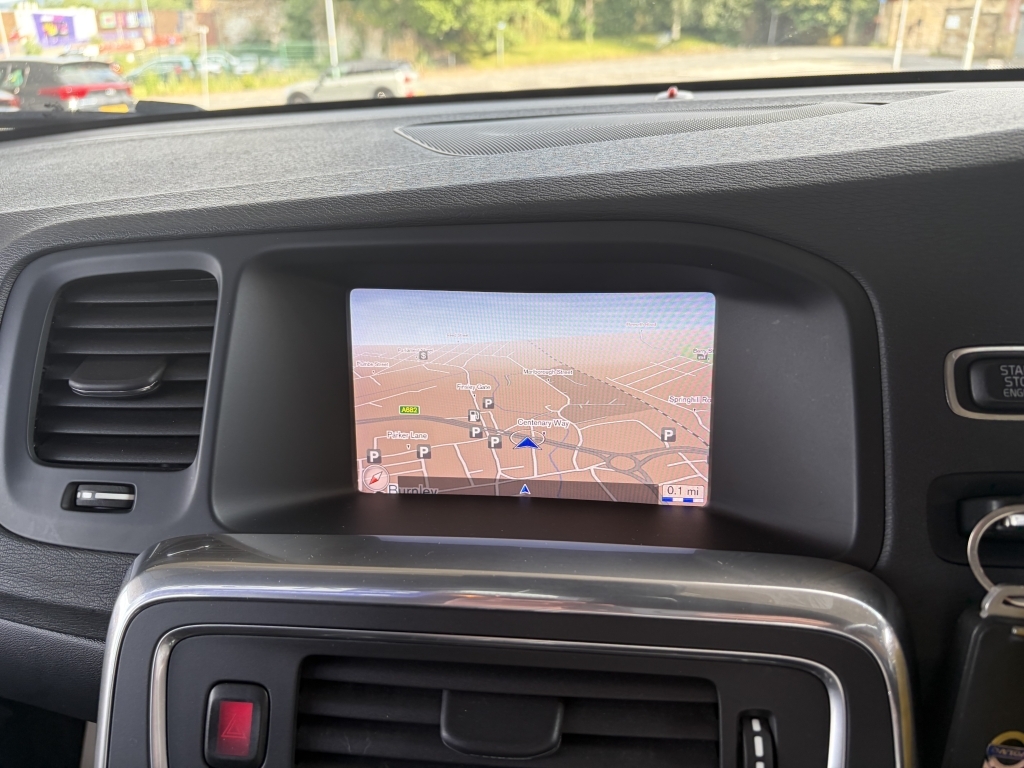 Volvo S60 D4 R-design Lux Nav Black #70