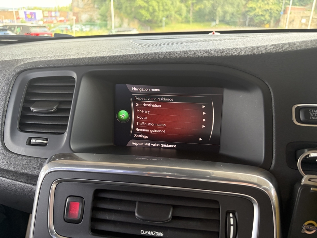 Volvo S60 D4 R-design Lux Nav Black #71