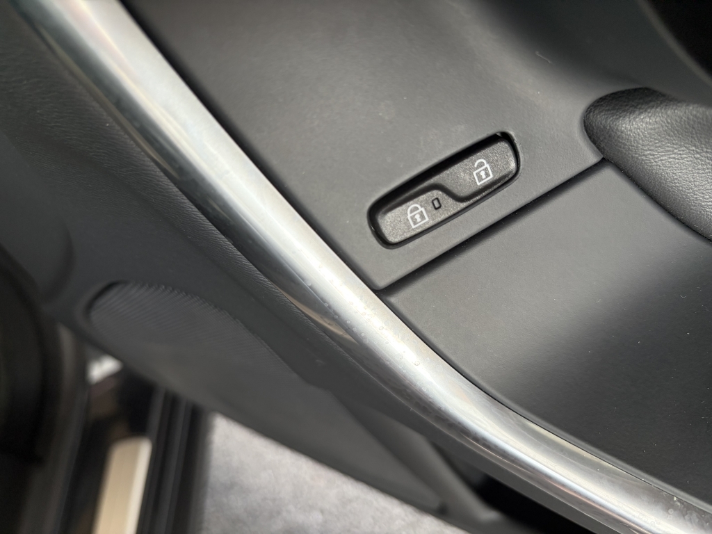 Volvo S60 D4 R-design Lux Nav Black #27