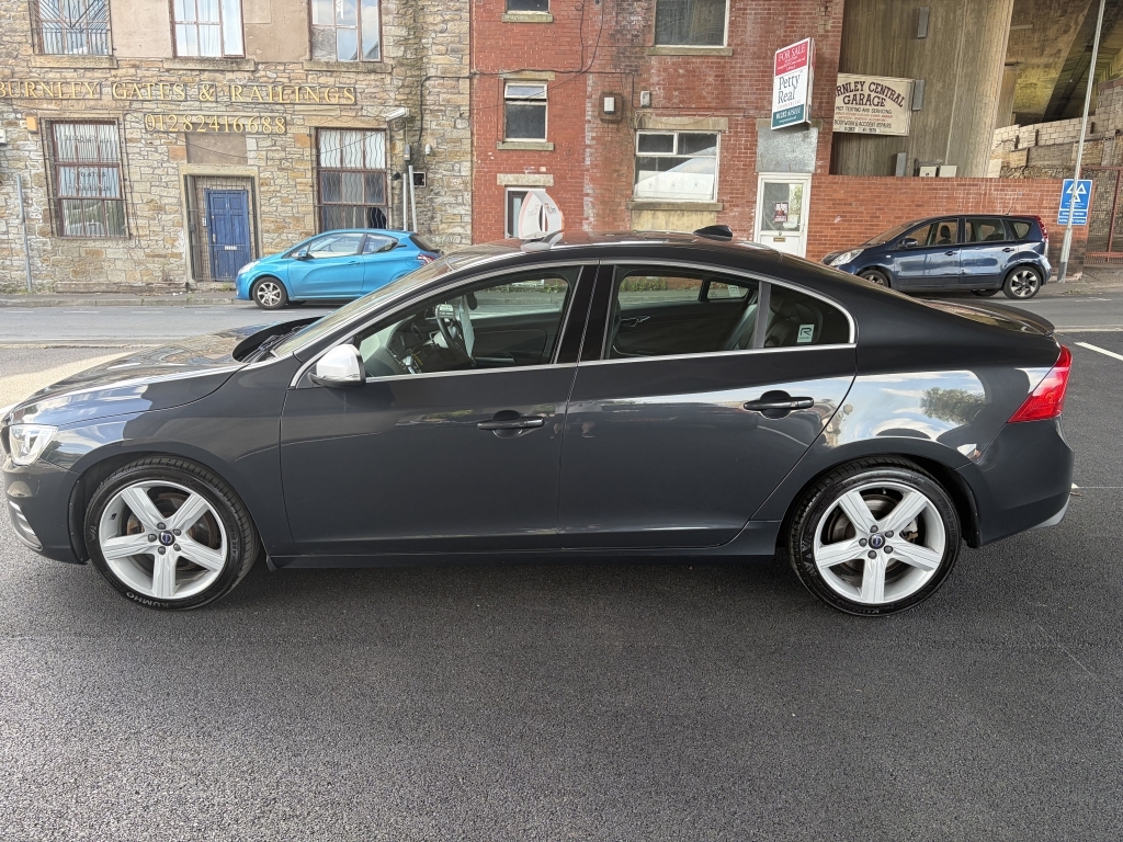 Volvo S60 D4 R-design Lux Nav Black #16