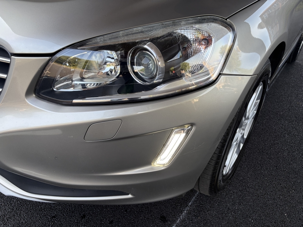Volvo XC60 2.4 D5 Se Lux Nav Awd Gold #6