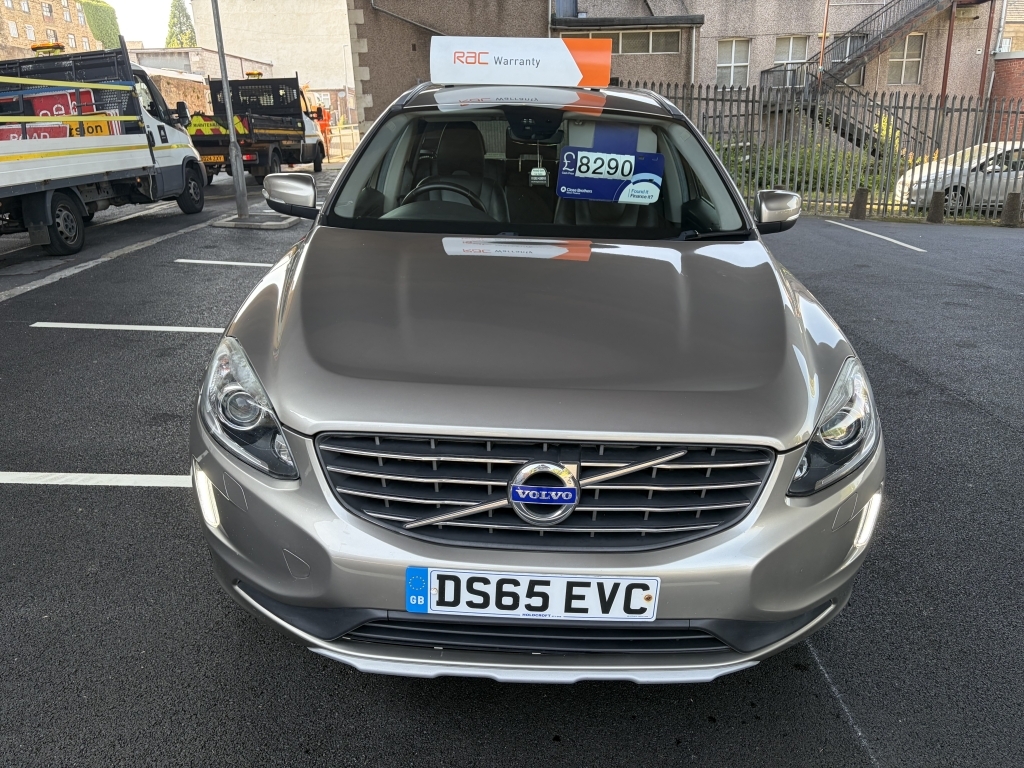 Volvo XC60 2.4 D5 Se Lux Nav Awd Gold #3