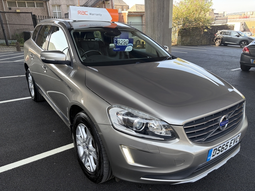 Volvo XC60 2.4 D5 Se Lux Nav Awd Gold
