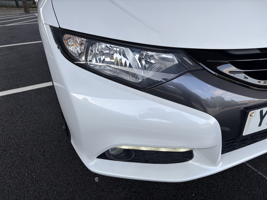 Honda Civic 1.8 I-vtec Es White #5