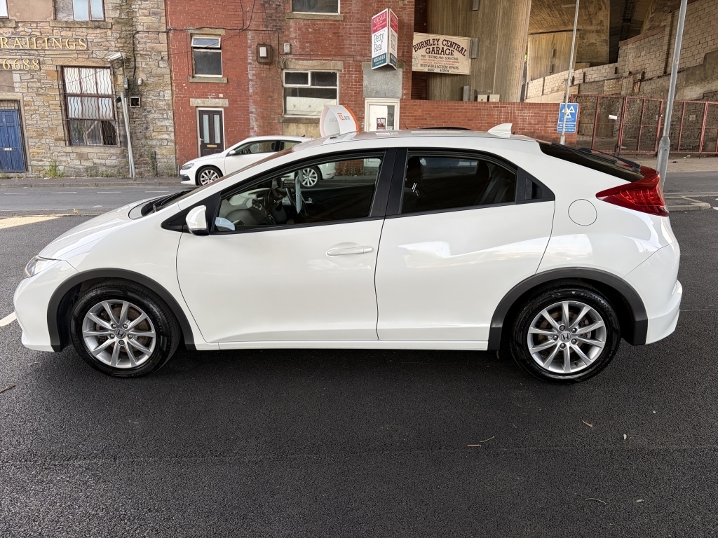 Honda Civic 1.8 I-vtec Ex Black #18