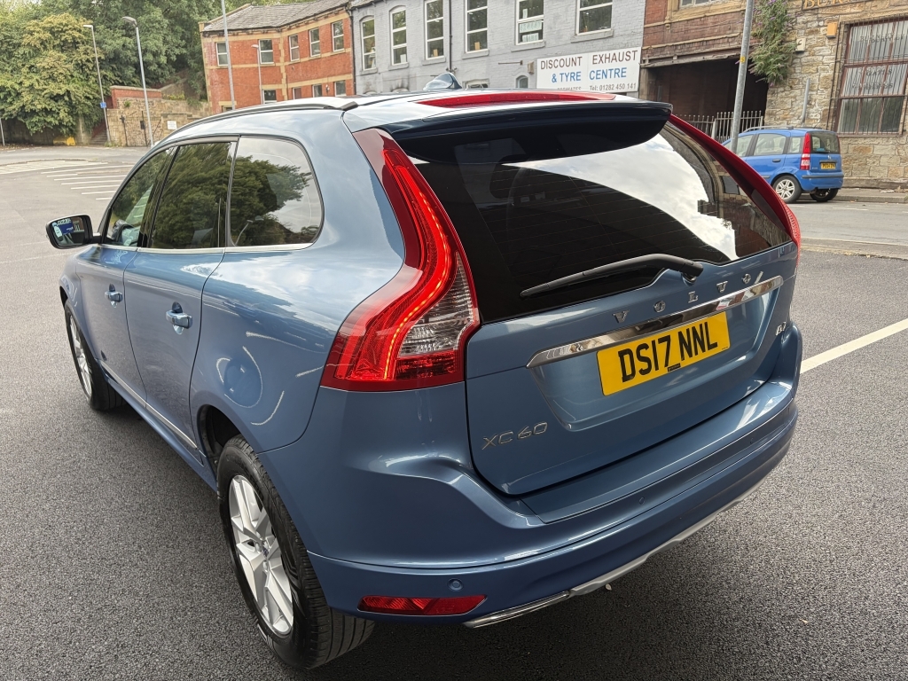 Volvo XC60 2.0 D4 R-design Nav Blue #15