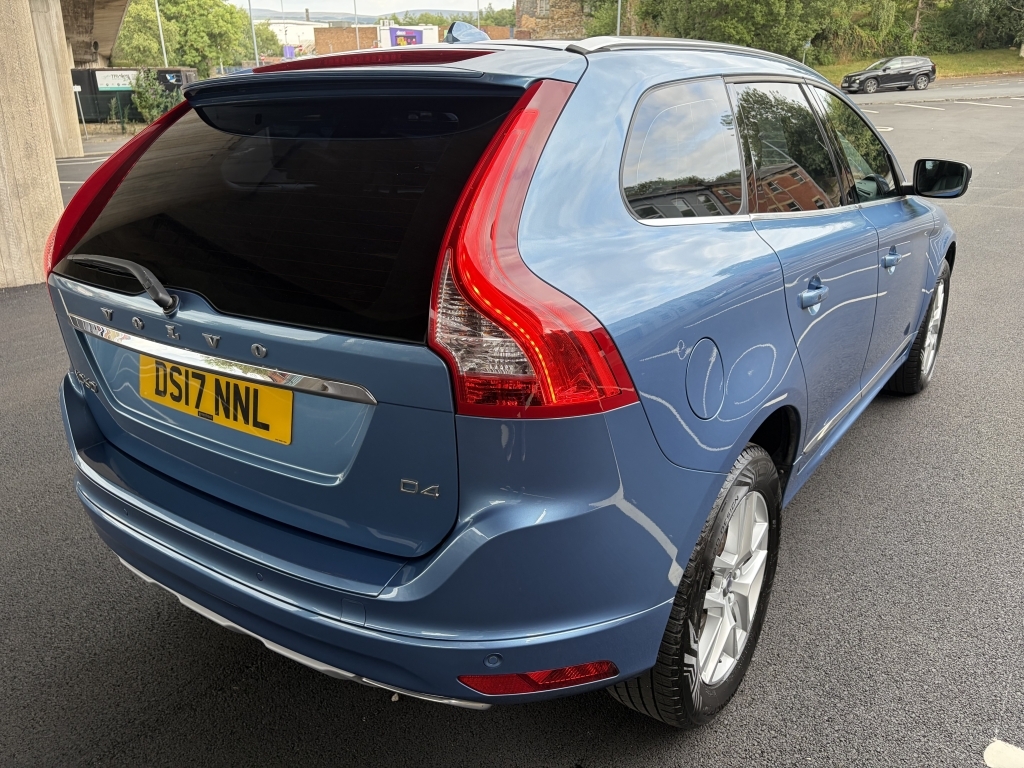 Volvo XC60 2.0 D4 R-design Nav Blue #10