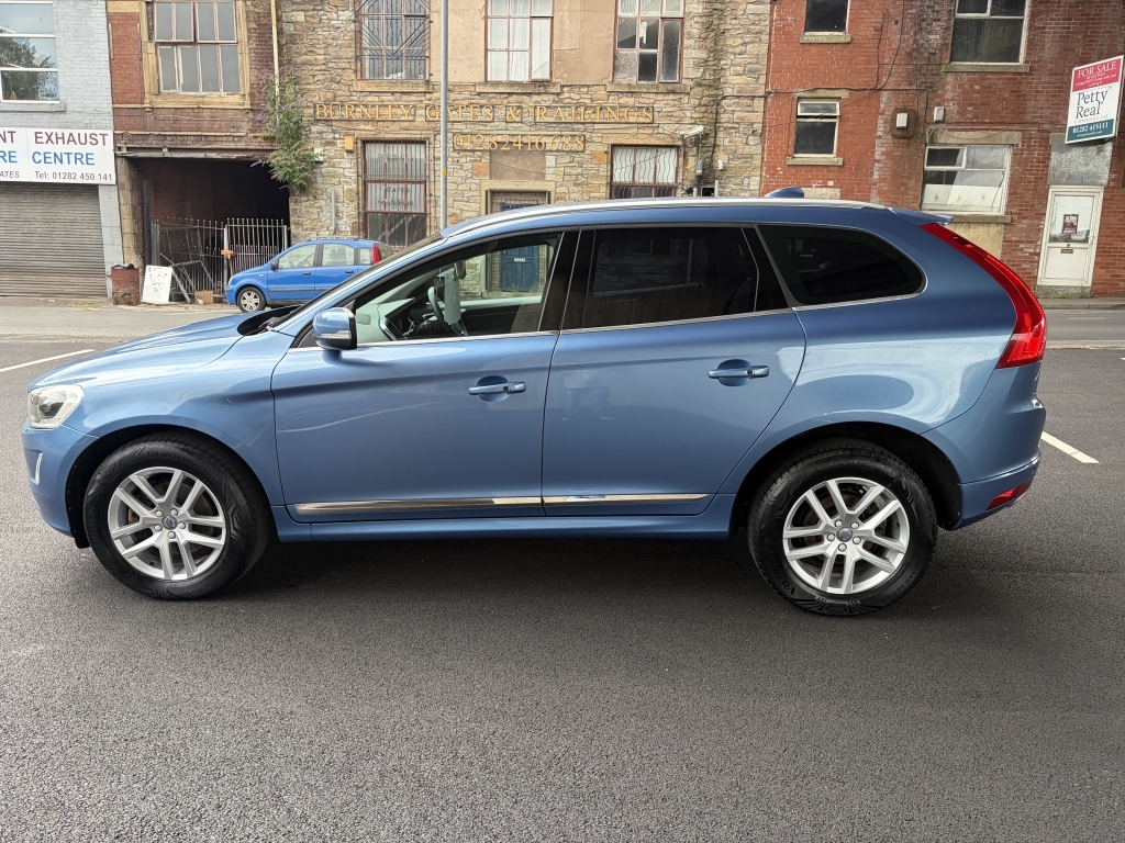 Volvo XC60 2.0 D4 R-design Nav Blue #17