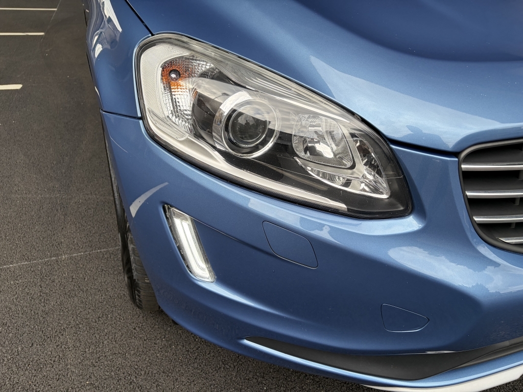Volvo XC60 2.0 D4 Se Lux Nav Blue #5