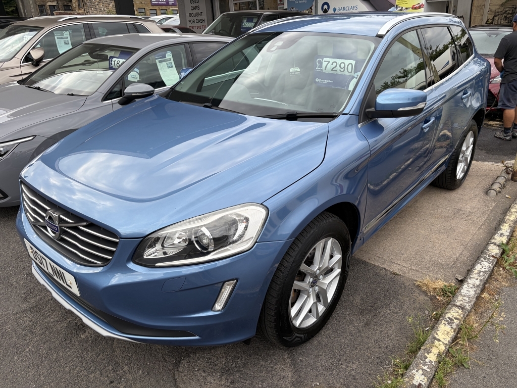 Volvo XC60 2.0 D4 R-design Nav Blue #82