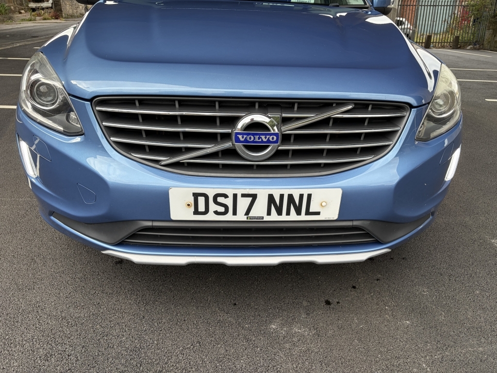 Volvo XC60 2.0 D4 Se Lux Nav Blue #4