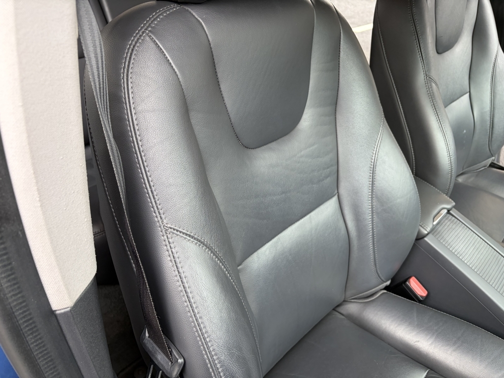 Volvo XC60 2.0 D4 R-design Nav Blue #50