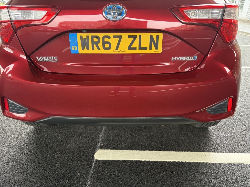 Toyota Yaris Hatchback Silver #12