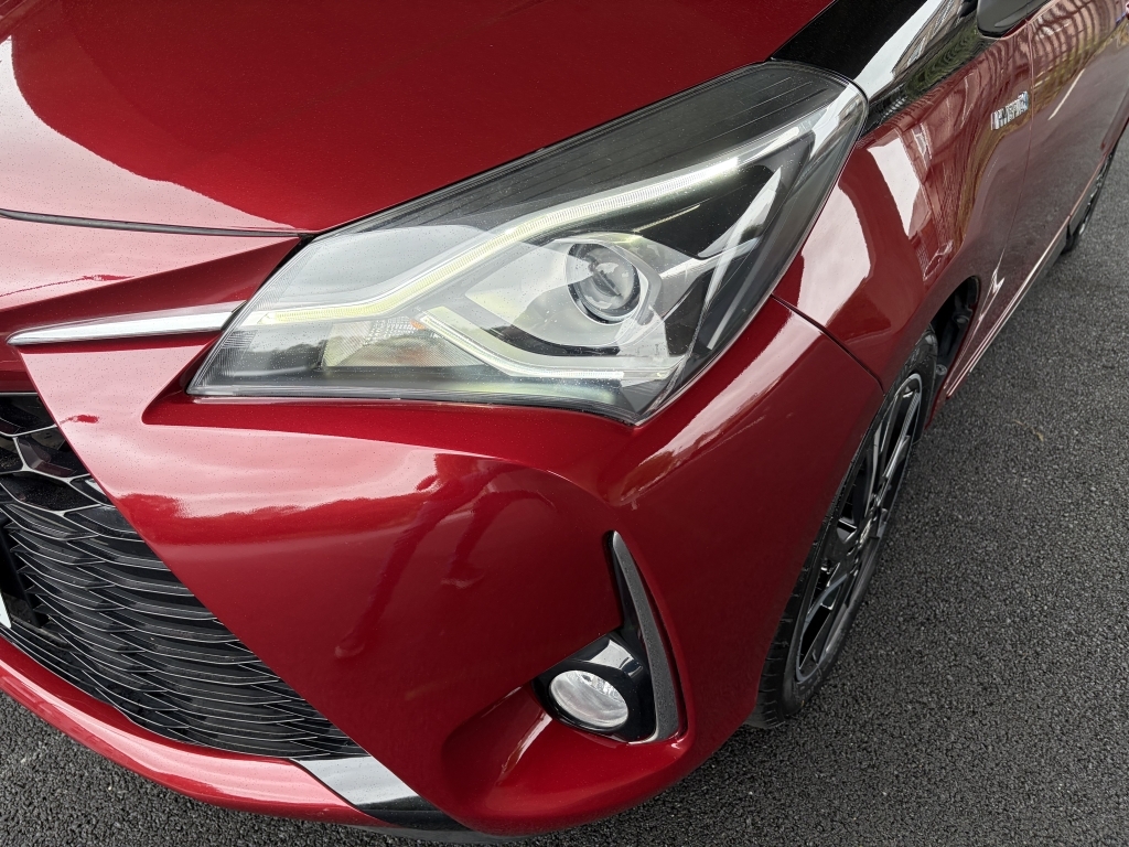 Toyota Yaris 1.5 Vvt-i Bi-tone Black #6