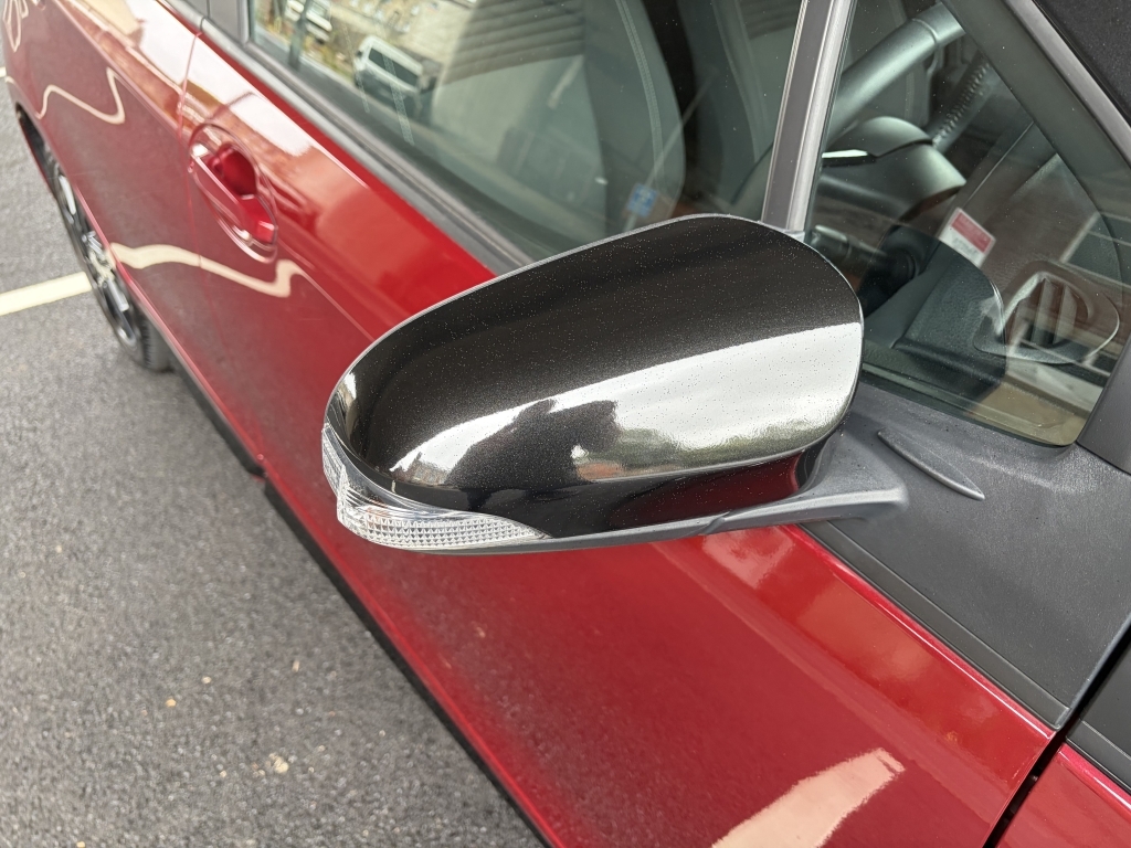 Toyota Yaris Hatchback Silver #23