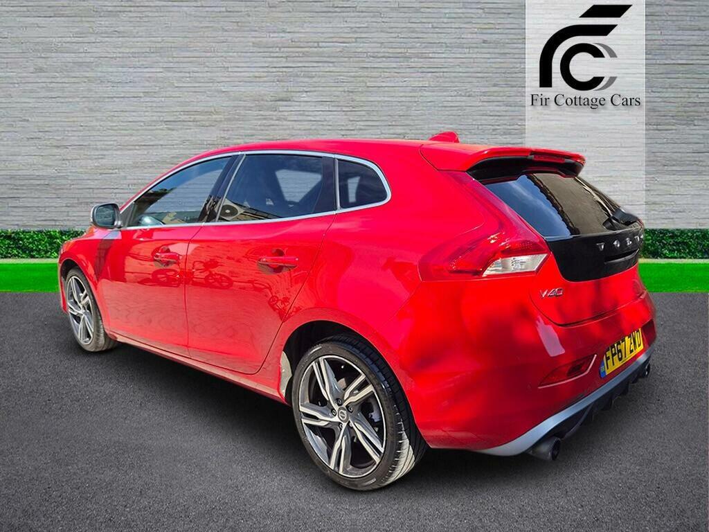 Volvo V40 2.0 T3 R-design Pro Euro 6 Ss Red #4