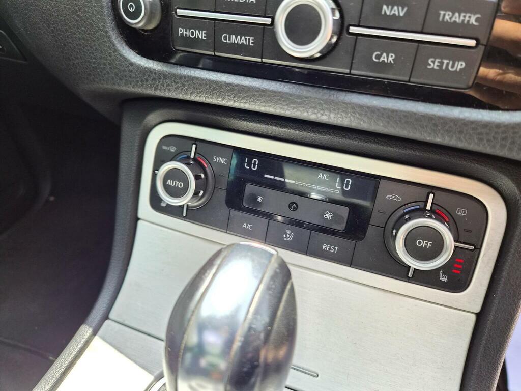 Volkswagen Touareg #17