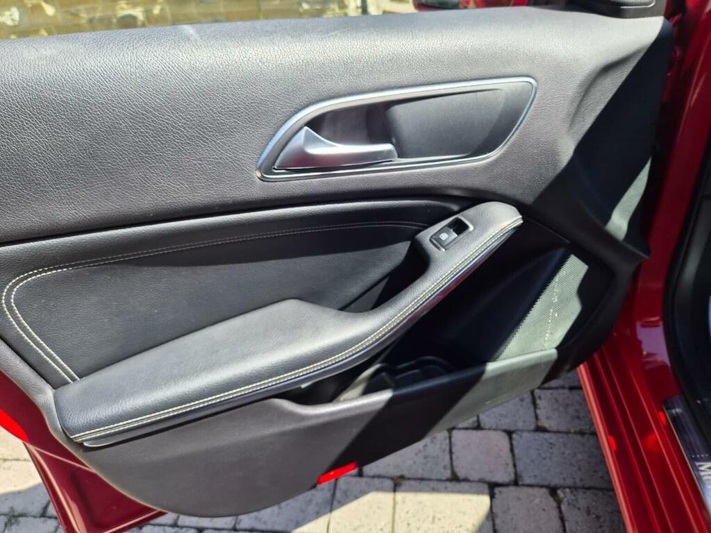 Mercedes-Benz A Class 1.5 A180 Silver #16