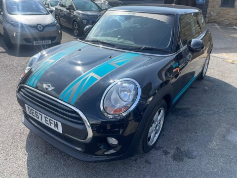 Mini Hatch 2017 67 One Black #4