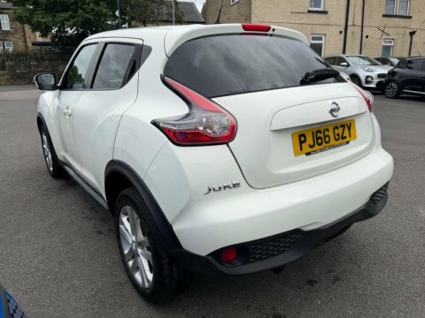 Nissan Juke 2016 66 N-connecta White #4
