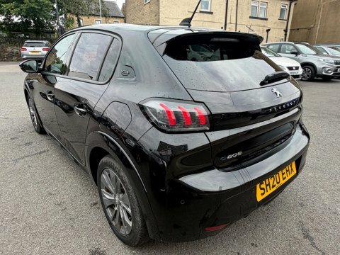 Peugeot e-208 50 Kwh 2020 Black #4