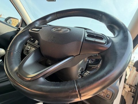 Hyundai I10 Hyundai I10 1.0 Se Hatchback Eur White #16